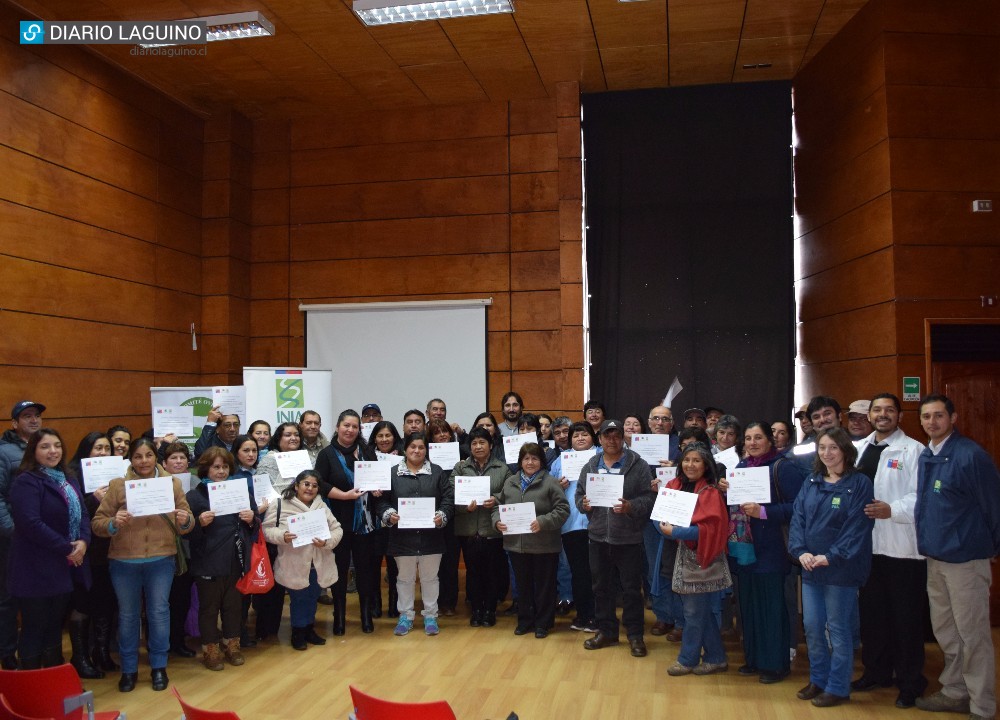 90 agricultores de Los Ríos concluyeron cursos de especialización productiva