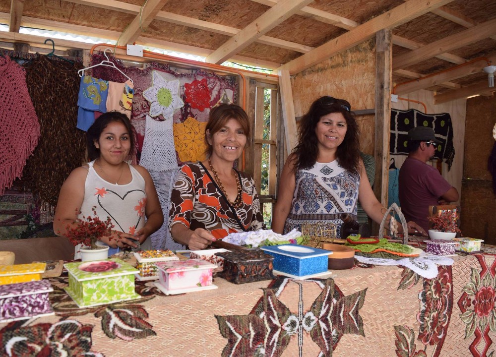 Unión Comunal de Mujeres de Lago Ranco invitan a la Feria de Semana Santa