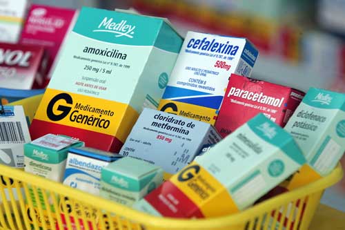 Eliminación de incentivos a la venta de medicamentos en farmacias no tendría incidencia en el precio final