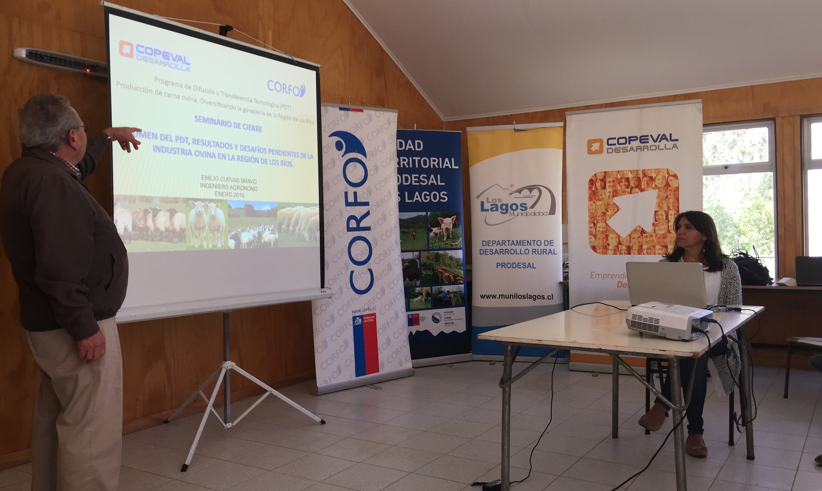 Seminario difundió relevantes conocimientos en torno al sector ovino en Los Ríos