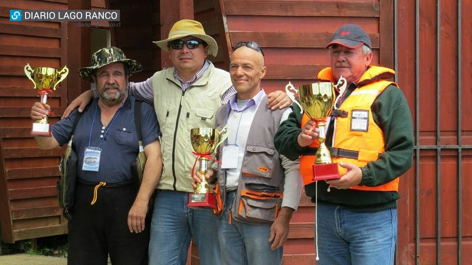 Récord de participantes tuvo el Campeonato Regional de Pesca Lago Ranco 2015