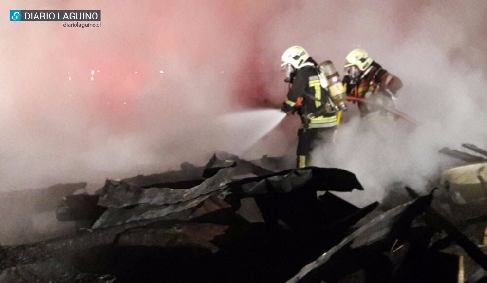 Incendio destruyó vivienda en sector El Salto