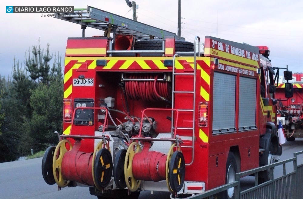 Bomberos de Lago Ranco evitó incendio de una vivienda en calle Ancud