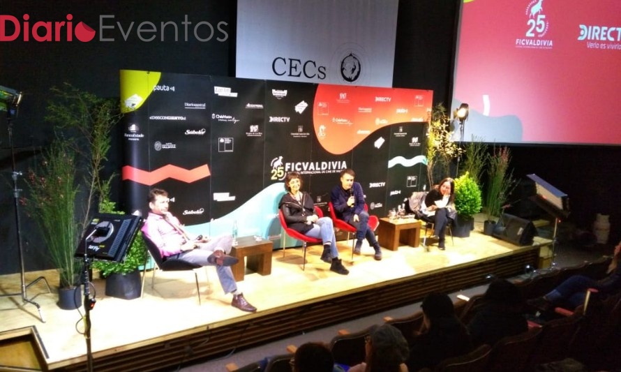 Programa "Voces Ciudadanas" invita a todos a discutir sobre humor con Natalia Valdebenito