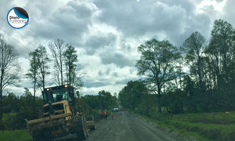 Partió esperada pavimentación Dollinco - Las Veguitas, en el "camino viejo a Paillaco"