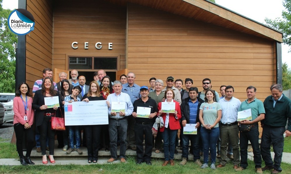 Emprendedores fueron beneficiados para construir centros de acopio y secado de leña