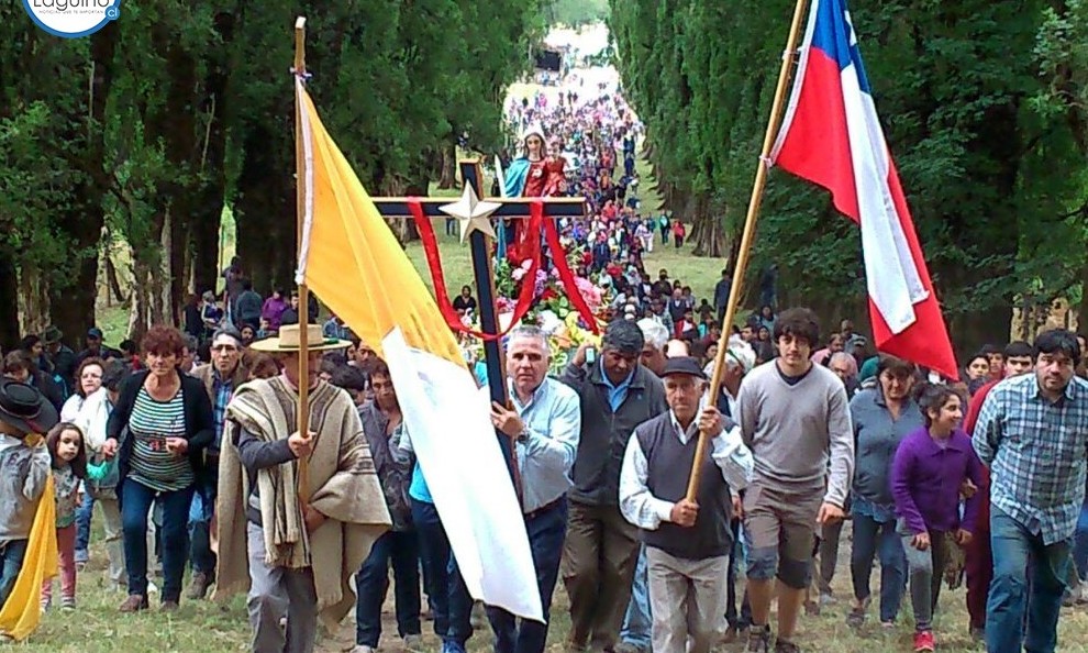 Fieles de todo el país llegaron a Los Lagos para conmemorar la Fiesta de la Candelaria