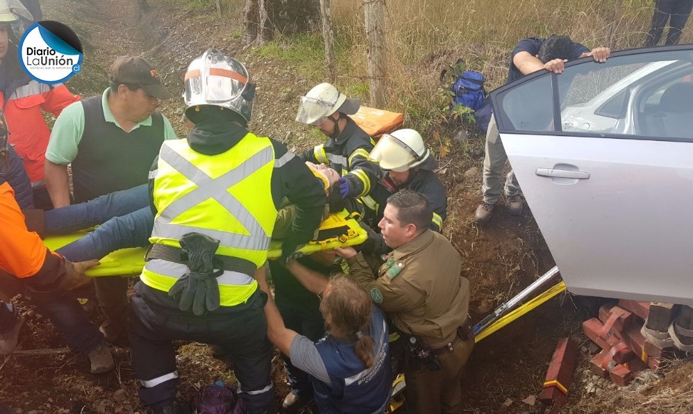 Siete lesionados tras colisión frontal en cruce Los Esteros 