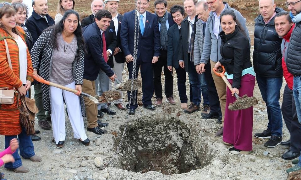 Comité de vivienda de La Unión puso primera piedra al sueño de la casa propia