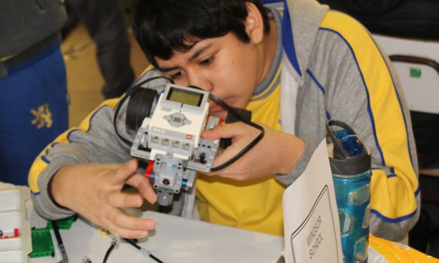 Estudiantes de Pailllaco y La Unión se lucieron en Interescolar de Robótica