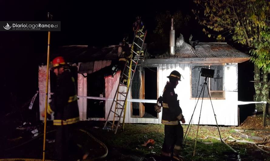 [ESTA TARDE] Familia ranquina perdió su casa en incendio