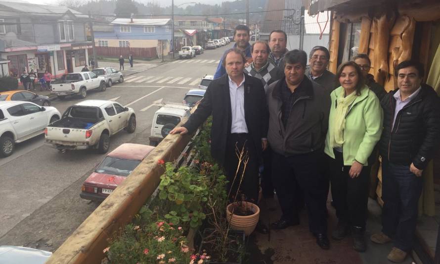 Senador De Urresti manifiesta preocupación por proyecto de calle Balmaceda en Futrono