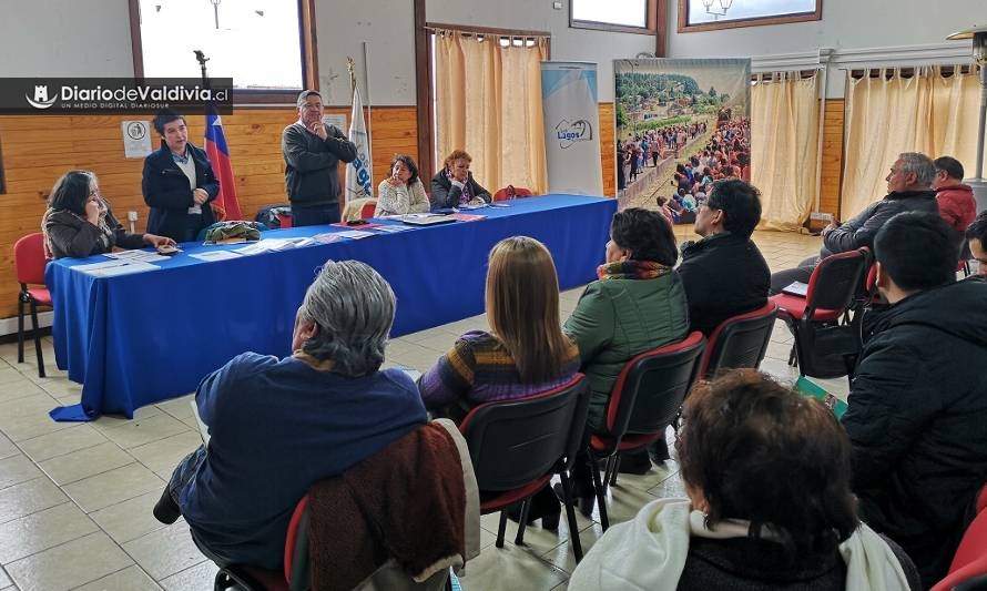 Seremi Minvu se reúne con dirigentes del Consejo Sociedad Civil y difunde programas habitacionales