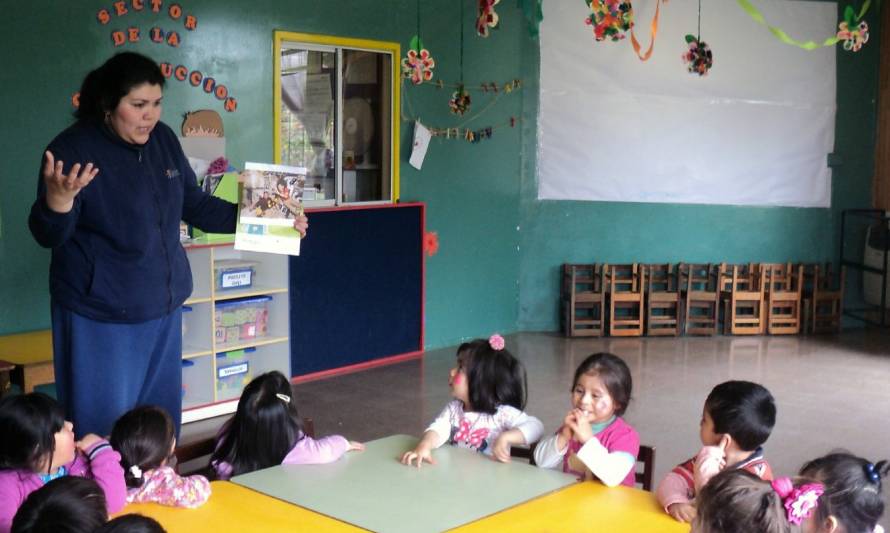 Explora Los Ríos abre programa de capacitación para educadores de primeras edades 