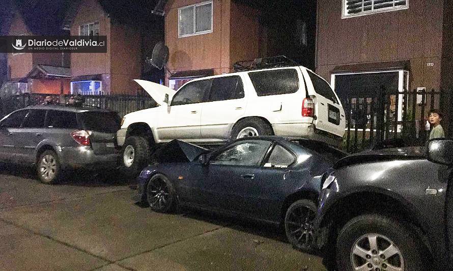 Camioneta provocó choque en cadena en Valdivia: hombre salvó de milagro