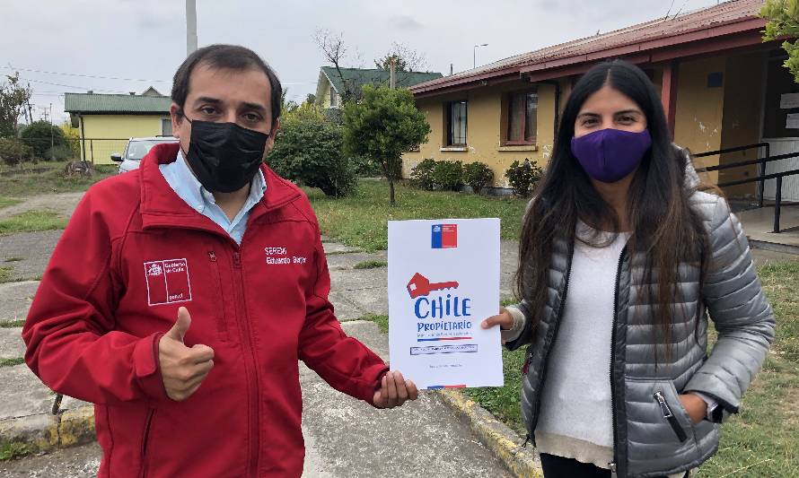 Familias de diversos sectores de Lago Ranco recibieron títulos de dominio