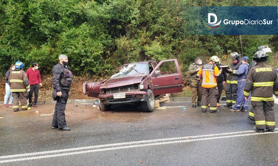 Tres lesionados en accidente camino a Huellelhue