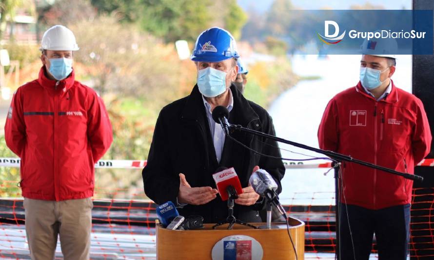 Ministro de Obras Públicas informó avances de plan maestro del borde fluvial de Valdivia