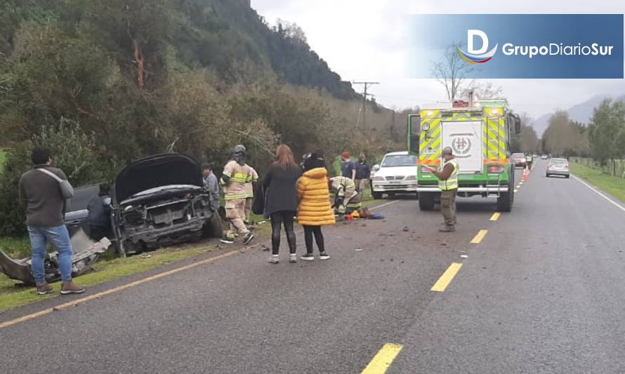 Accidente en zona cordillerana de Futrono deja al menos 3 lesionados 