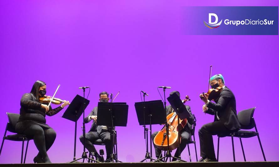 El Teatro Cervantes volvió a llenarse de vida y música con la presentación del cuarteto de cuerdas. (Fotos cedidas).