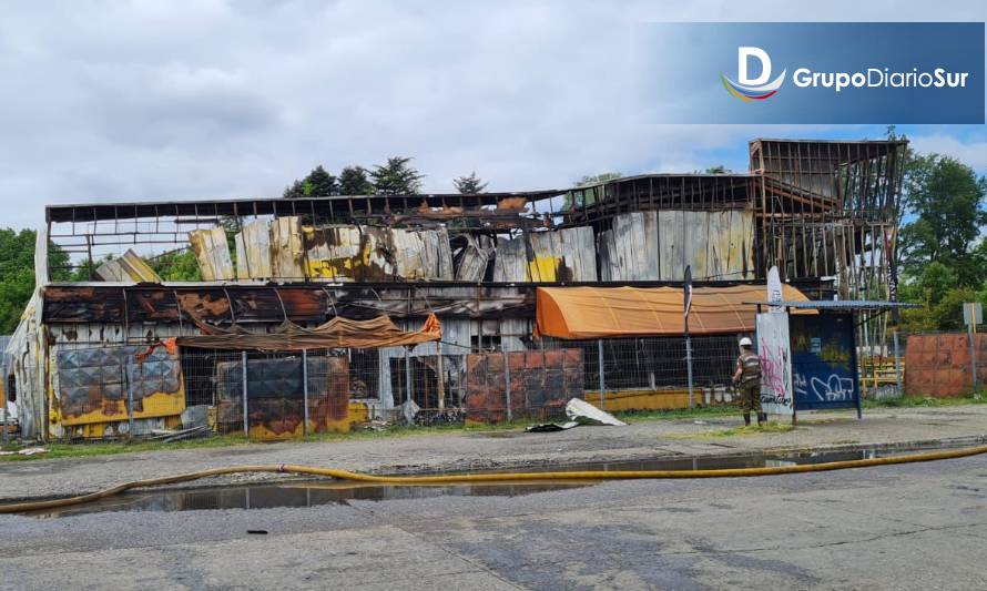 Formalizan a único imputado por incendio en supermercado de Valdivia 