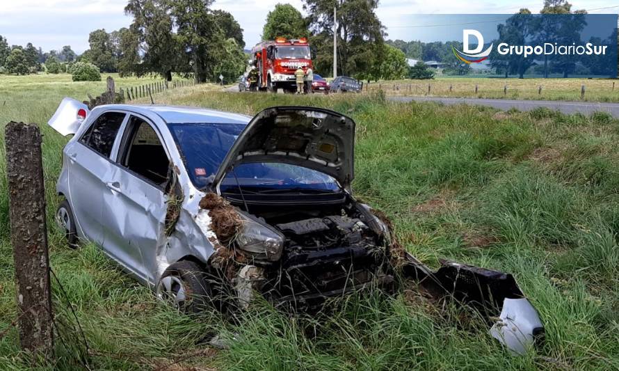 Tres lesionados en accidente vehicular en ruta Futrono-Nontuelá