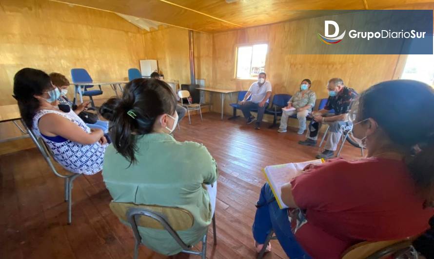 La Unión: Informaron avances del proceso de saneamiento sanitario a vecinas Caupolicán y Aldea Campesina