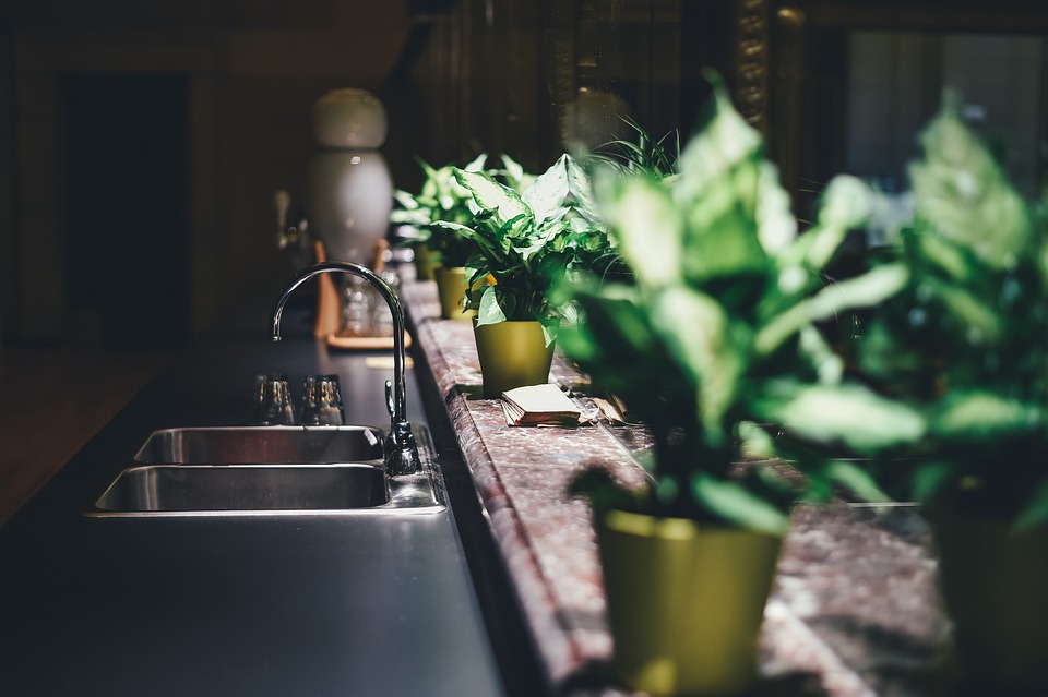 La importancia de los electrodomésticos en la cocina: cómo el lavaplatos puede hacerte la vida más fácil