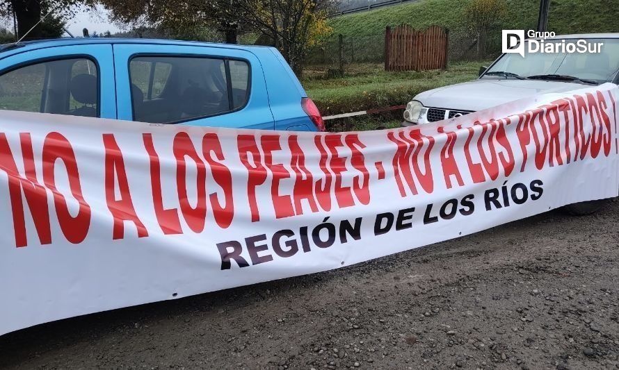Contra la futura instalación de un peaje con sistema de pórticos en dicha localidad. Crédito: DiarioSur.