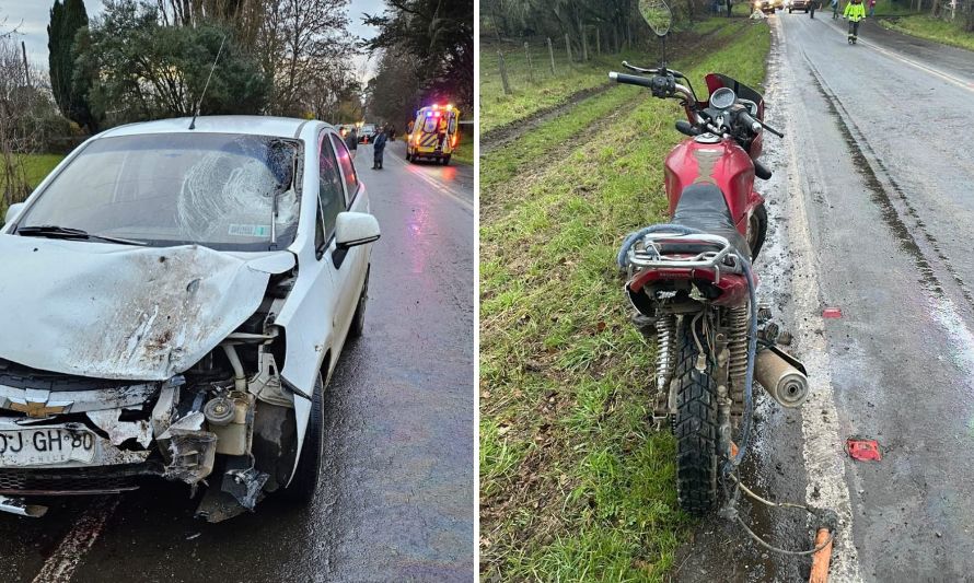 Motociclista en riesgo vital tras ser colisionado por automóvil en ruta Paillaco-Futrono