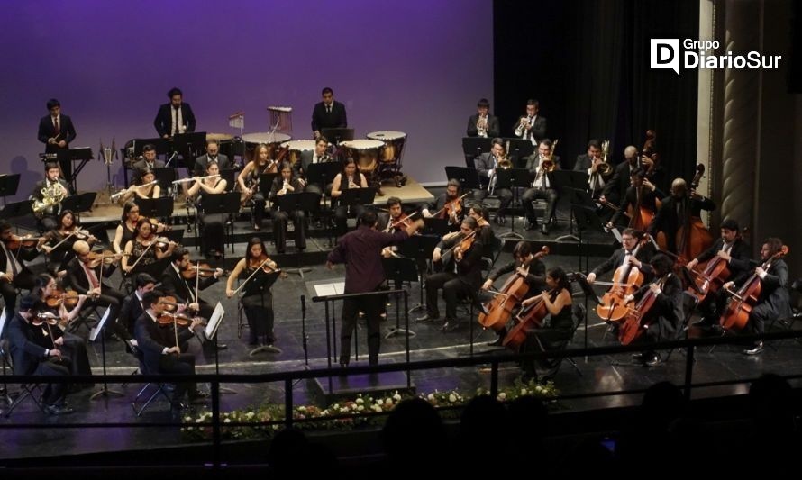 Orquesta Filarmónica de Los Ríos cierra el año con concierto solidario