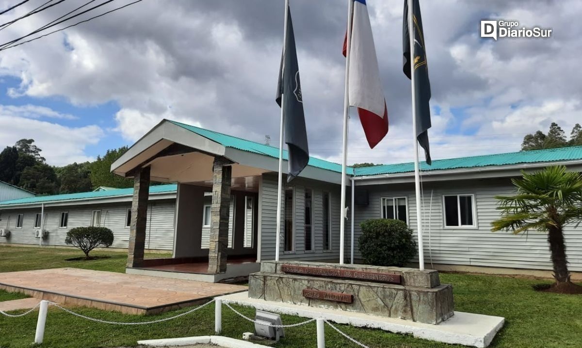 Escuela de Formación de Carabineros Valdivia invita a jóvenes a postular a la institución