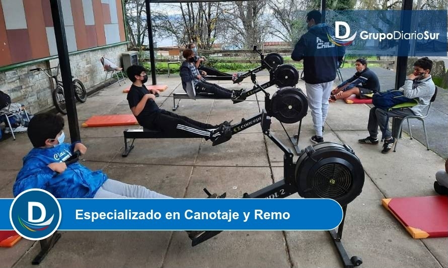 En Lago Ranco se inició taller deportivo náutico