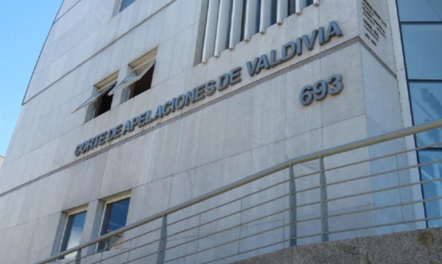 Corte de Valdivia anula expulsión de ciudadano dominicano decretada por intendente Asenjo
