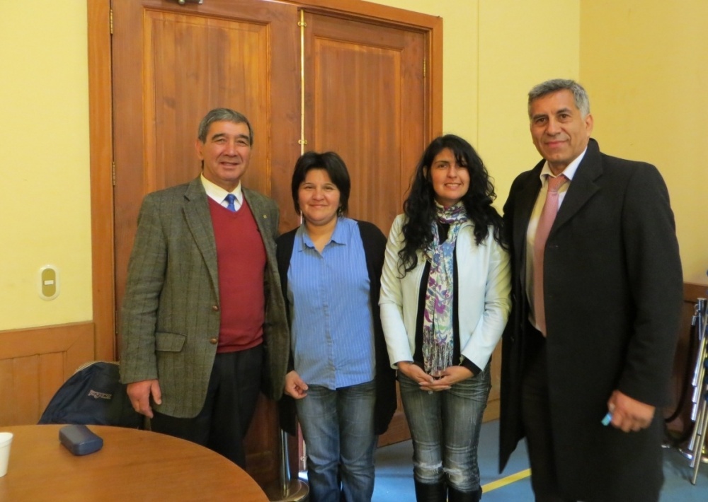 Centro de Padres y Apoderados del Colegio Balmaceda se capacita en la Formación de Líderes