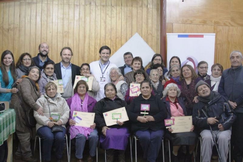  Adultos Mayores Recibieron Diplomas tras Participar en los Talleres del Programa Mas Adultos Mayores Autovalentes