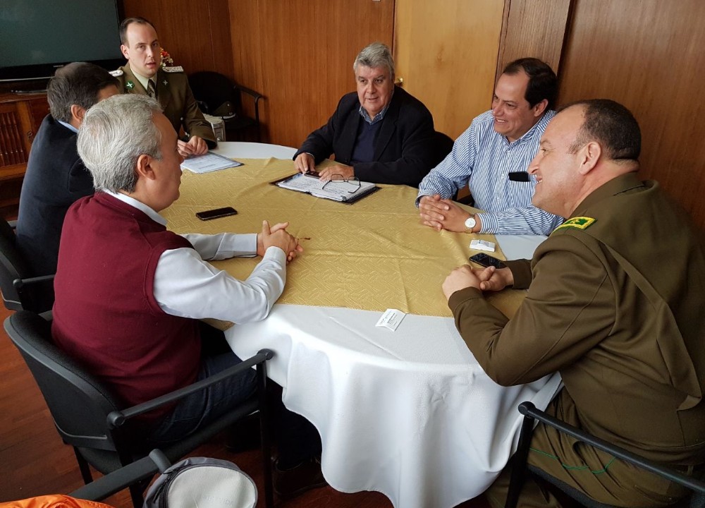 Carabineros y concesionaria acordaron acciones para mejorar seguridad carretera