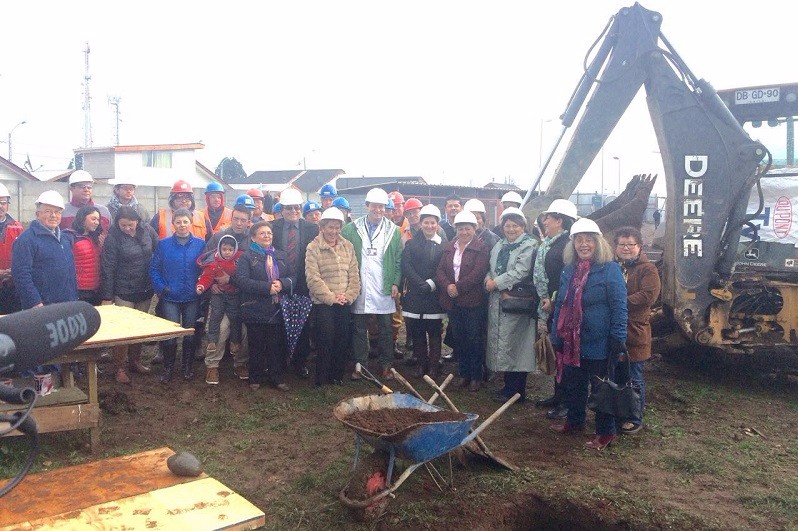 Colocaron Primera Piedra del Nuevo Centro de Salud Familiar de La Unión