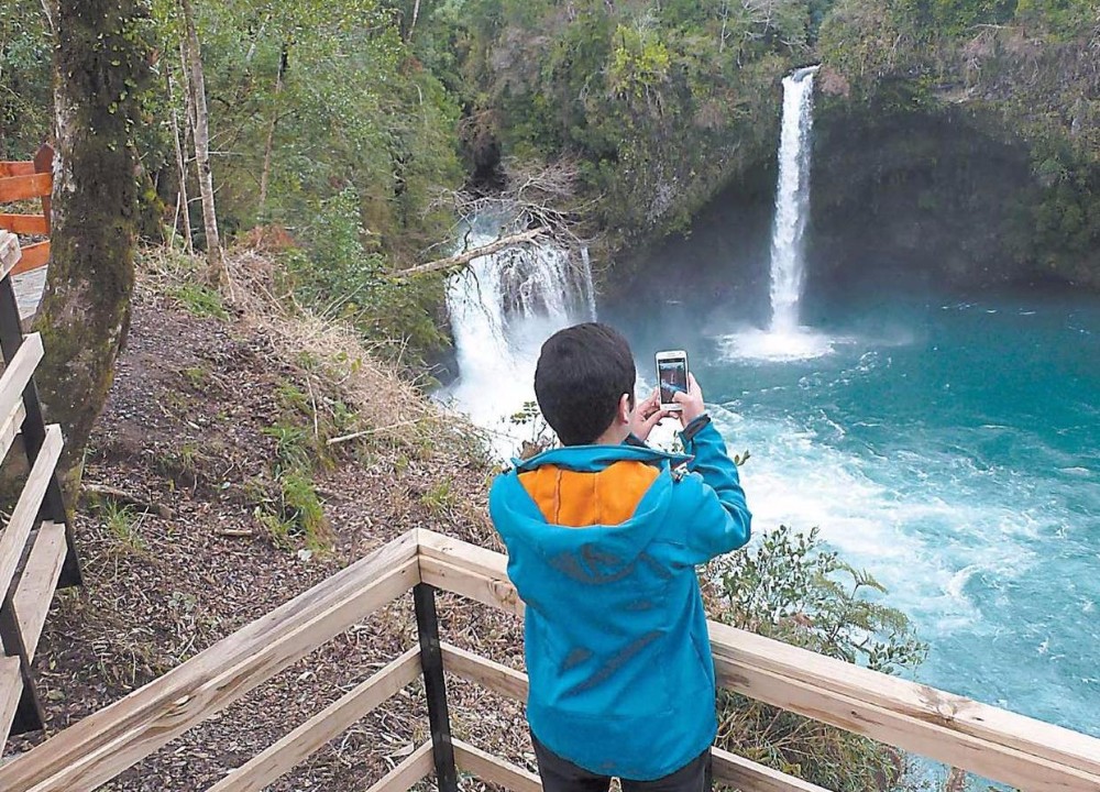 Municipalidad de Lago Ranco habilita Mirador en Salto Riñinahue