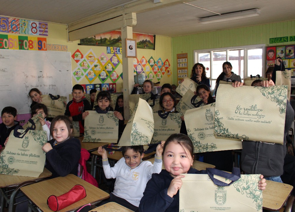Futrono: estudiantes del colegio María Deogracia aprendieron cómo cuidar el medio ambiente